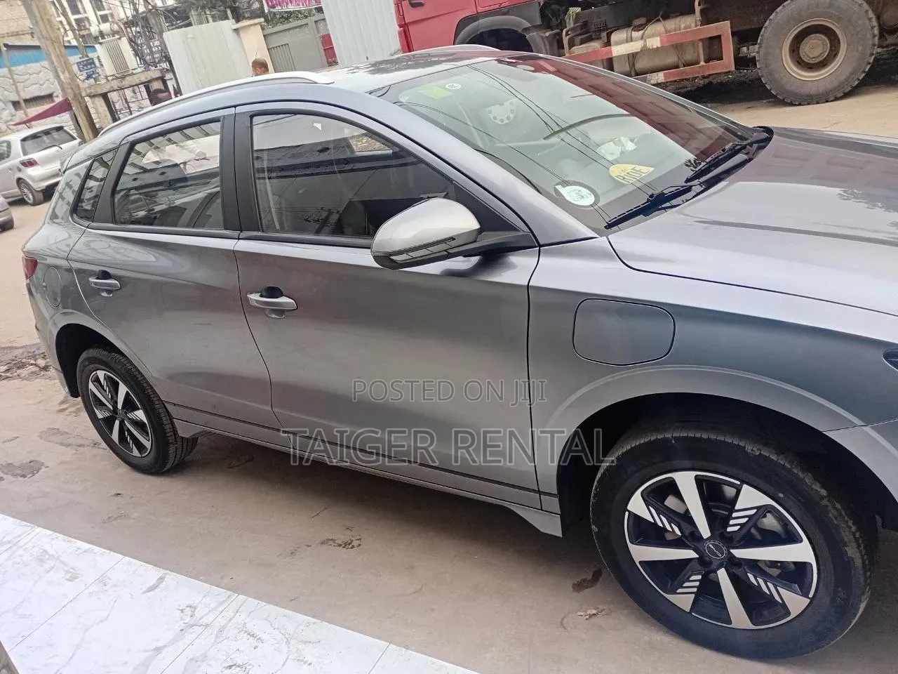 BYD E2 43 kWh 94 hp FWD 2023 Gray