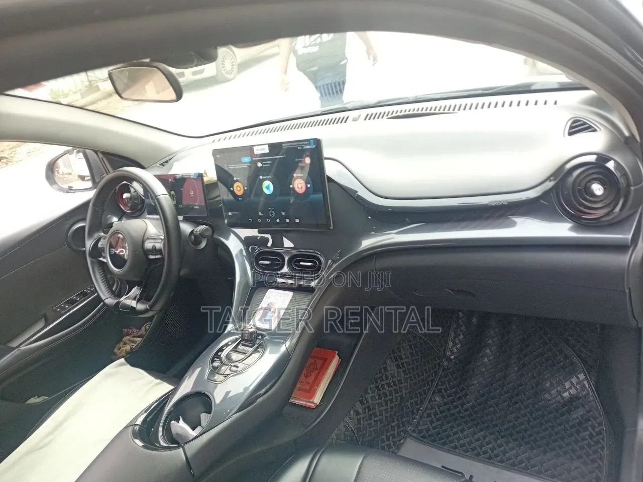 BYD E2 43 kWh 94 hp FWD 2023 Gray
