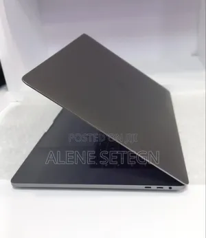 New Laptop Apple MacBook Pro 2016 16GB Intel Core i7 SSD 512GB