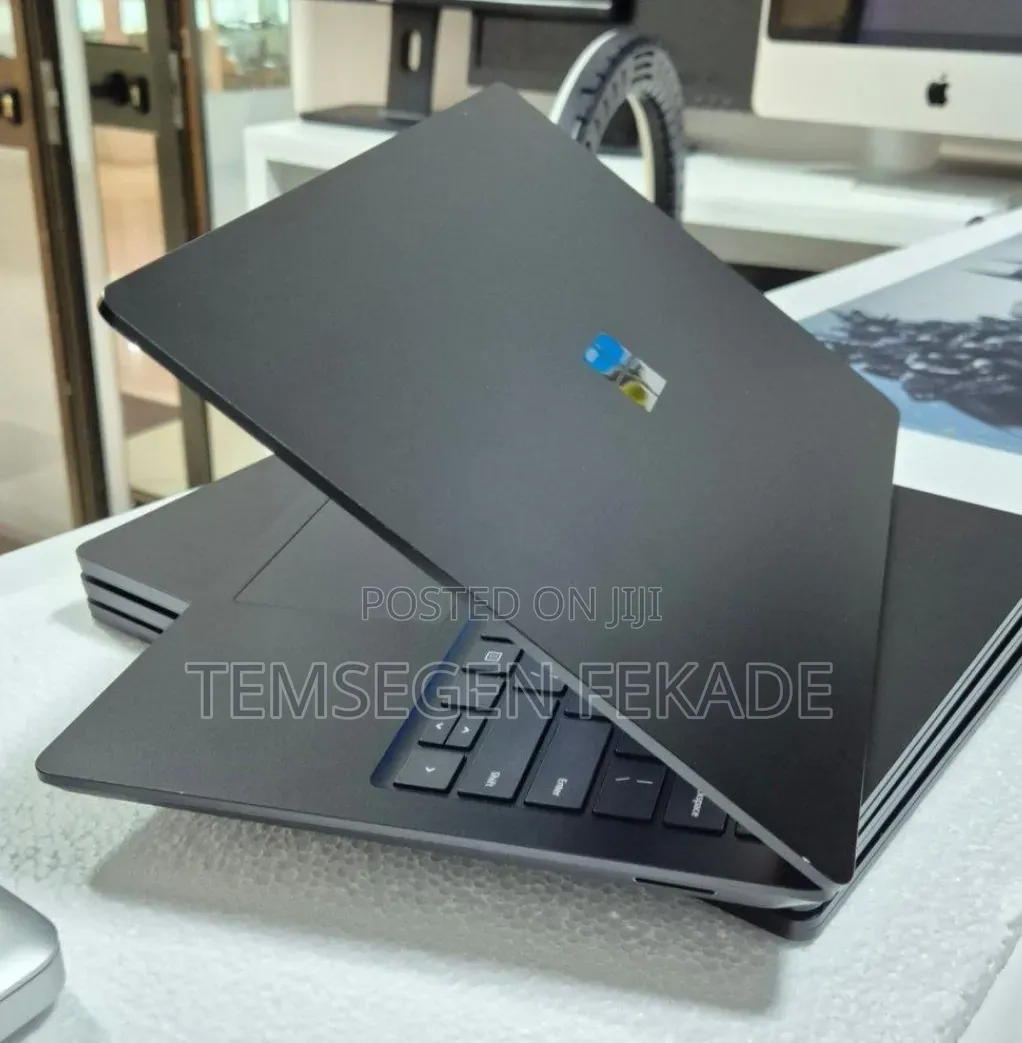 New Laptop Microsoft Surface Laptop 3 16GB Intel Core i5 SSD 256GB