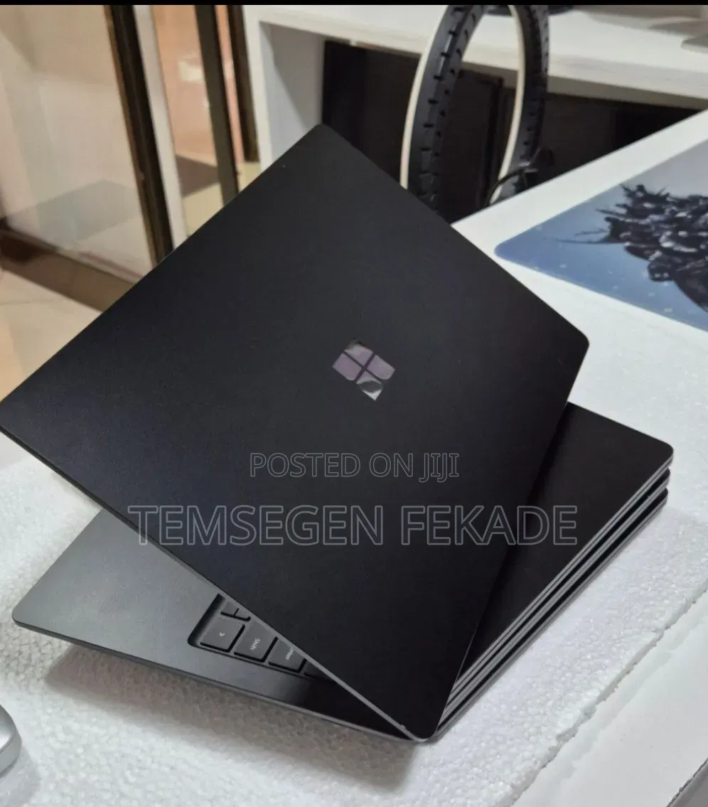 New Laptop Microsoft Surface Laptop 3 16GB Intel Core i5 SSD 256GB