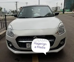 Suzuki Swift 2022 White