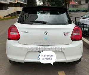 Suzuki Swift 2022 White