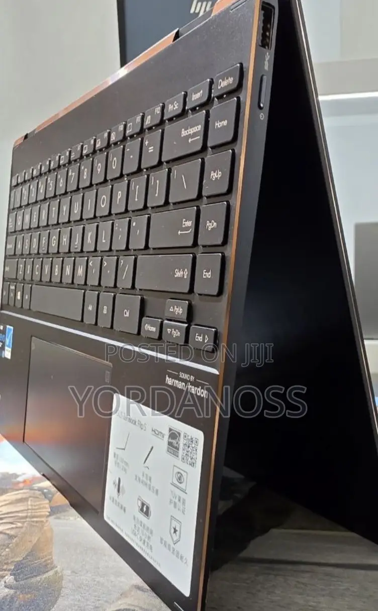 New Laptop Asus ZenBook Flip UX360UA 16GB Intel Core i7 SSD 512GB