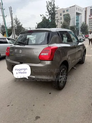 Suzuki Swift 2021 Gray