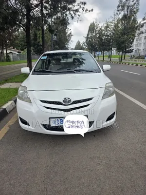 Toyota Yaris 2008 White