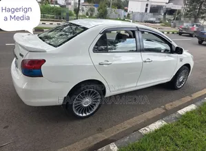 Toyota Yaris 2008 White