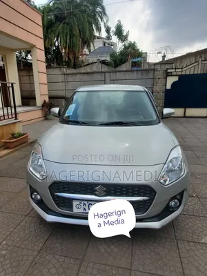 Suzuki Swift 2022 Silver