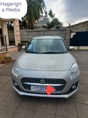 Suzuki Swift 2022 Silver
