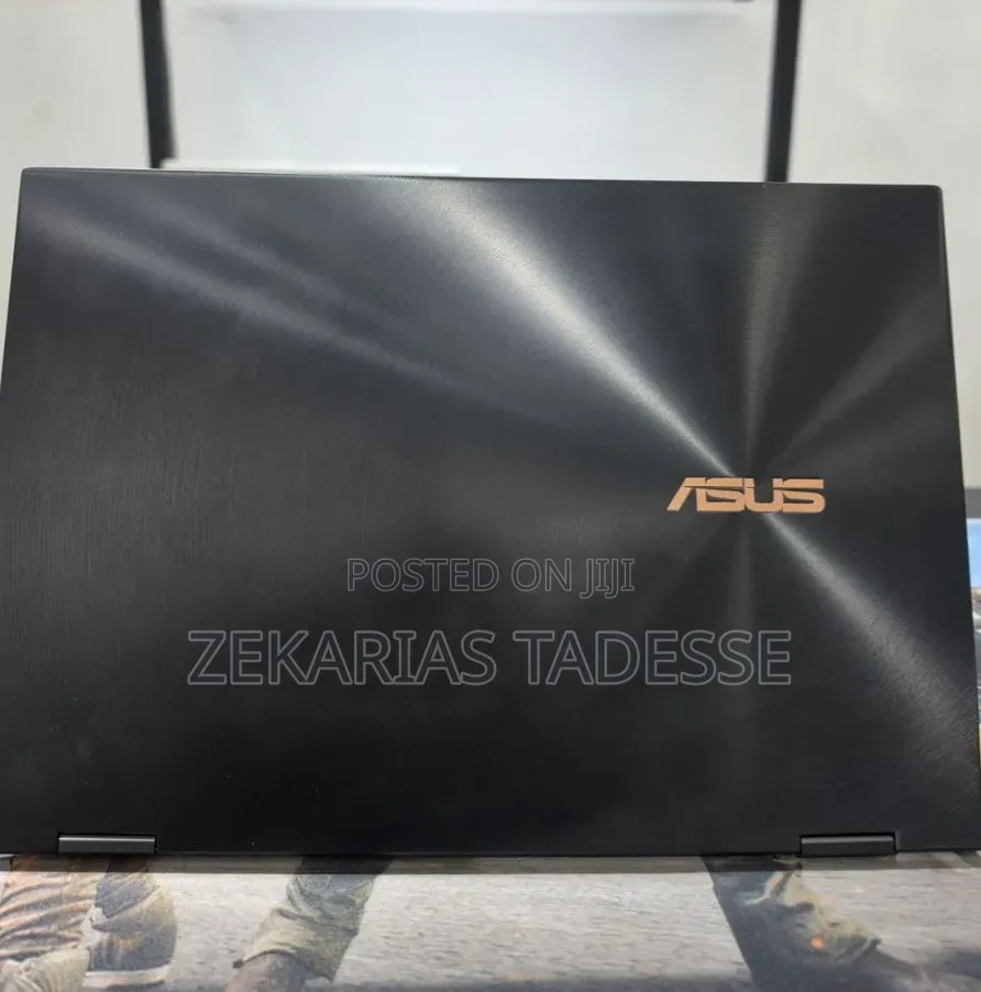 New Laptop Asus Zenbook 13 OLED 16GB Intel Core i7 SSD 512GB