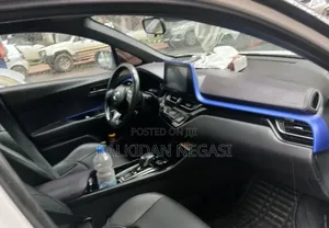 Toyota C-HR 2022 White