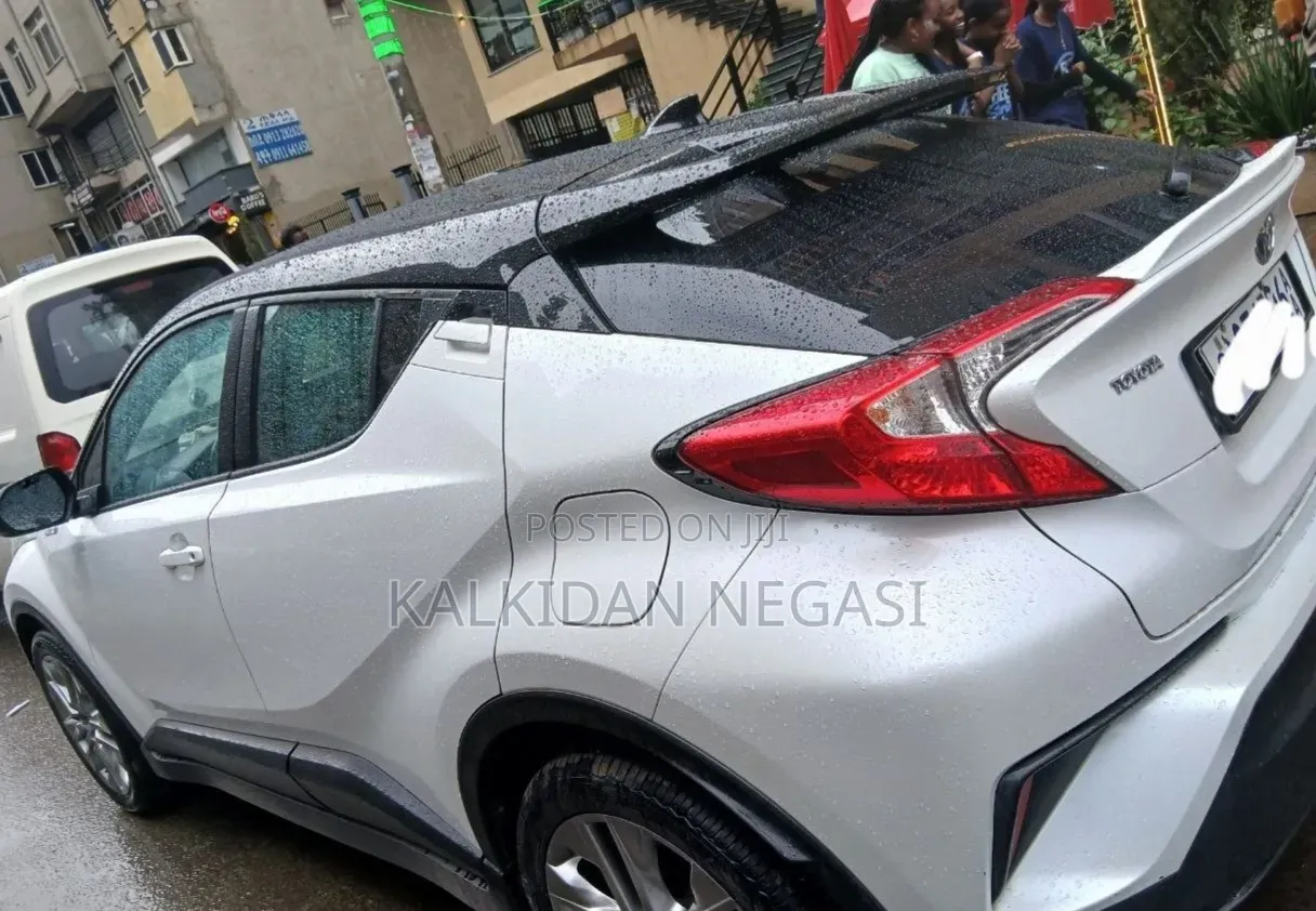 Toyota C-HR 2022 White