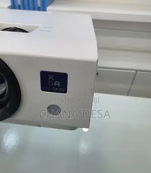 Sony VPL-DX102