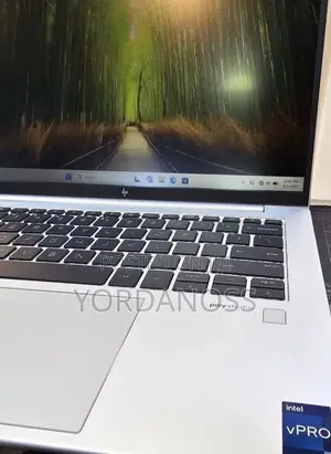 New Laptop HP EliteBook 840 10 16GB Intel Core i7 SSD 512GB
