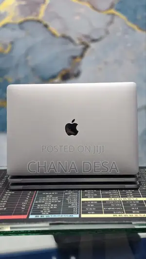 New Laptop Apple MacBook Pro 2022 M2 8GB Apple M2 SSD 256GB