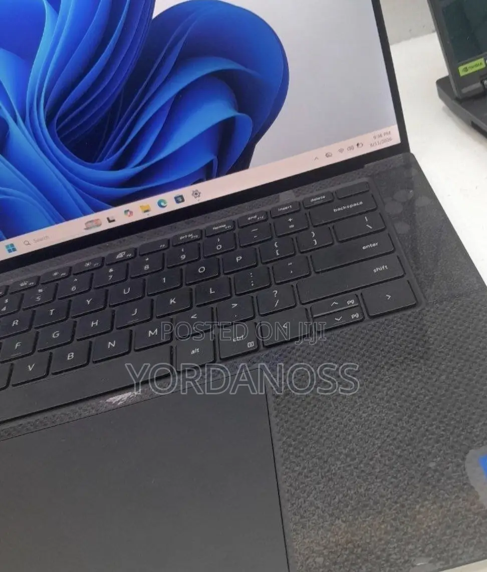 New Laptop Dell XPS 15 16GB Intel Core i7 SSD 512GB