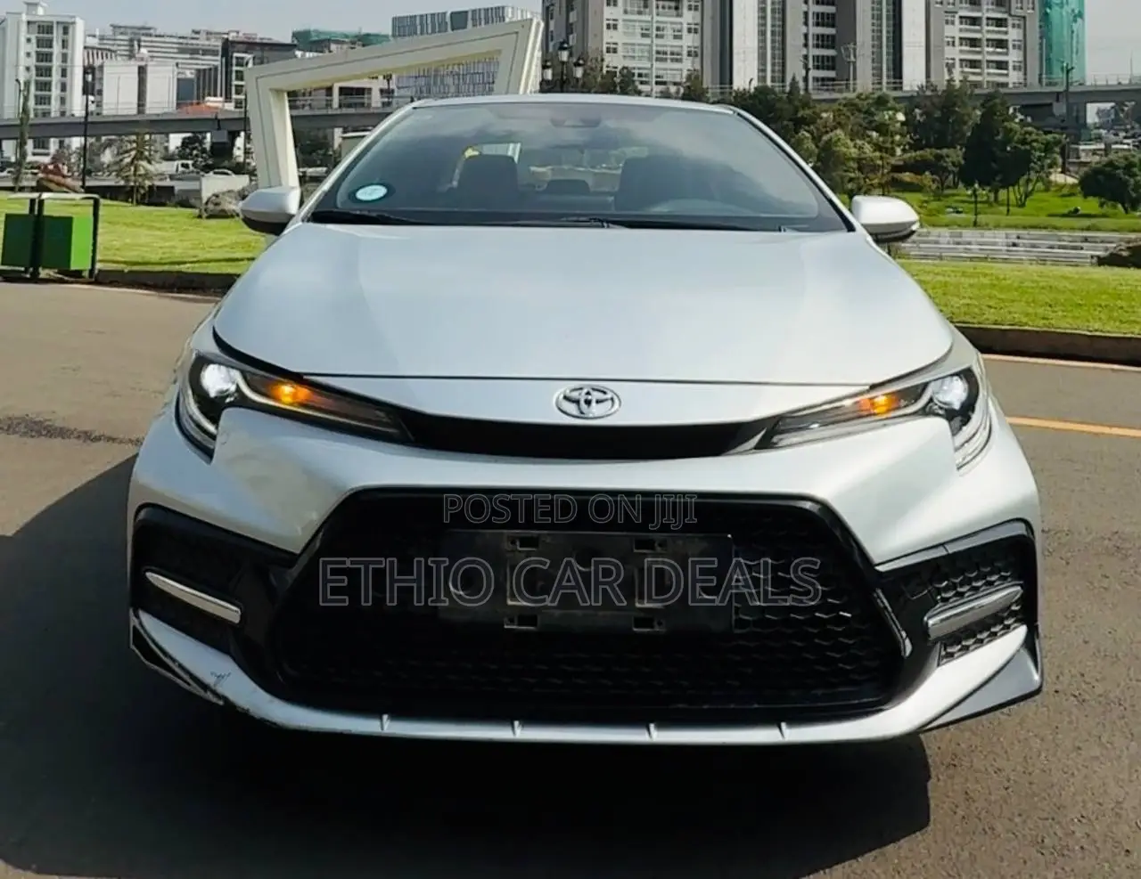 Toyota Corolla 2022 Silver