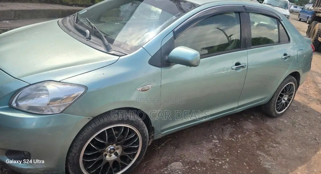 Toyota Yaris 2006 Green