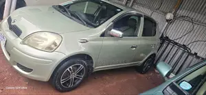 Toyota Vitz 2002 Gold