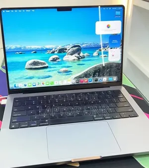 New Laptop Apple MacBook Pro 2023 M3 8GB Apple M3 Pro SSD 512GB