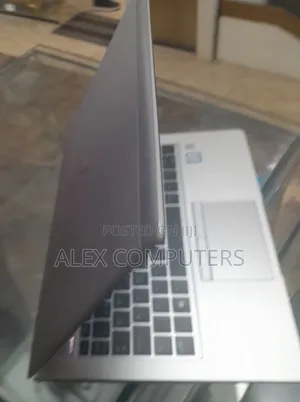 New Laptop HP EliteBook 830 8GB Intel Core i5 SSD 256GB