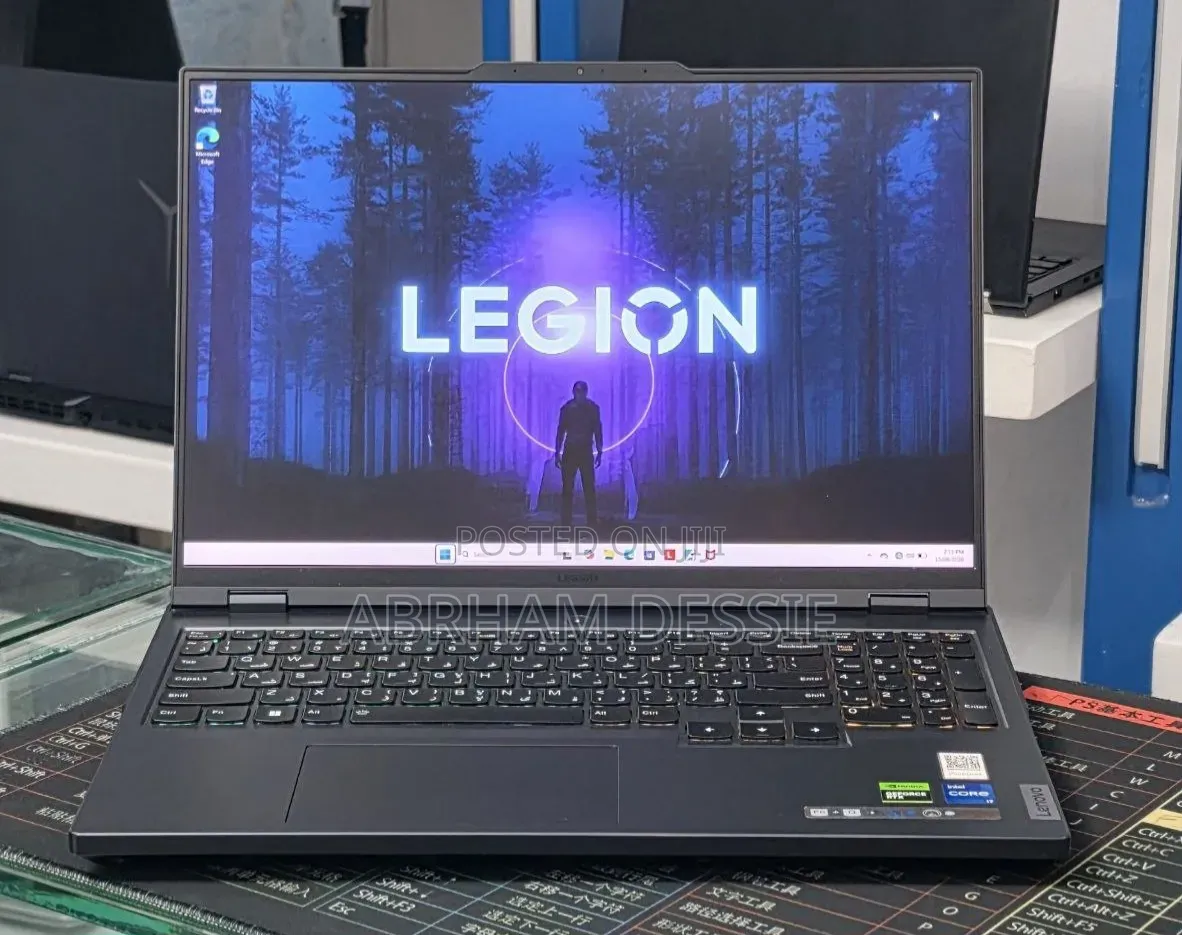 New Laptop Lenovo 16GB Intel Core i7 SSD 1T