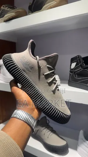 Adidas Yeezy