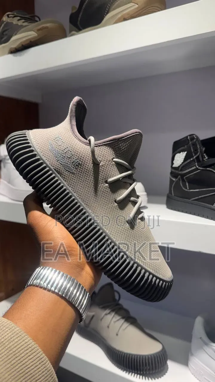 Adidas Yeezy