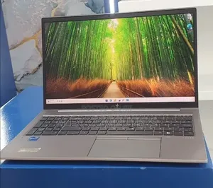 New Laptop HP ZBook Firefly G8 16GB Intel Core i7 SSD 512GB