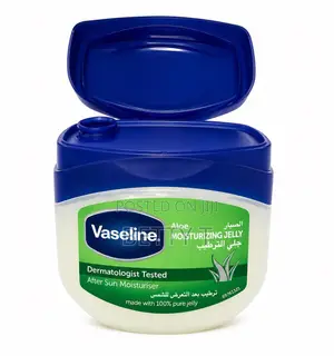 Vaseline Moisturizing Jelly
