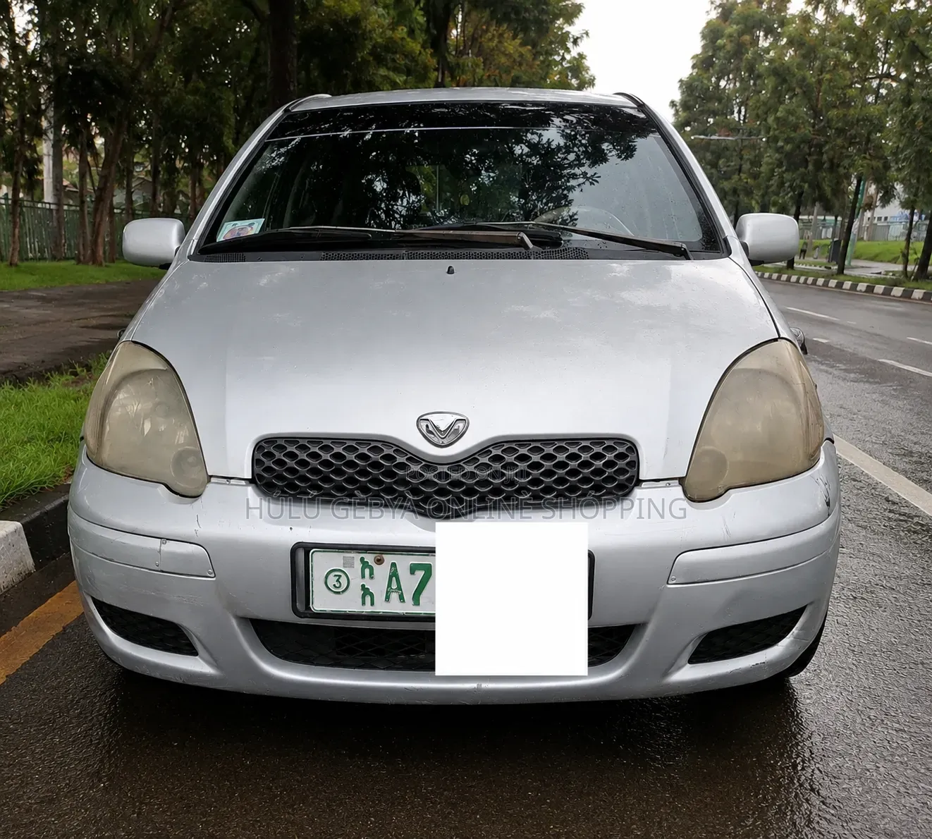 Toyota Vitz 2003 Silver