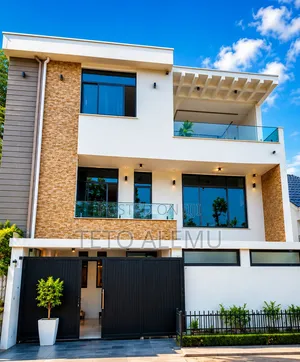 7bdrm House in ለሽያጭ የቀረበ 150 ካሬ ቦታ, Bole for sale