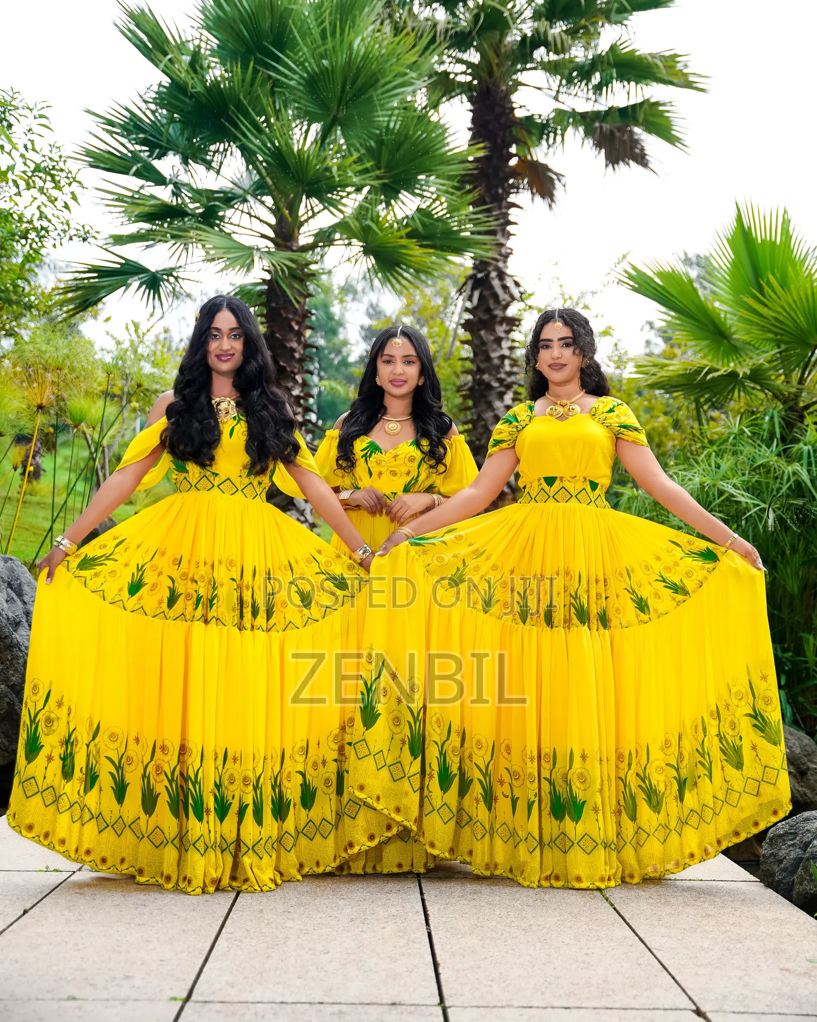 ለአዲስ ዓመት የተዘጋጁ ቢጫ የኣደይ ኣበባ ሺፎኖች