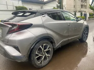 Toyota C-HR 2017 Silver