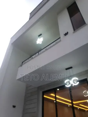 7bdrm House in ለሽያጭ የቀረበ 150 ካሬ ቦታ, Bole for sale