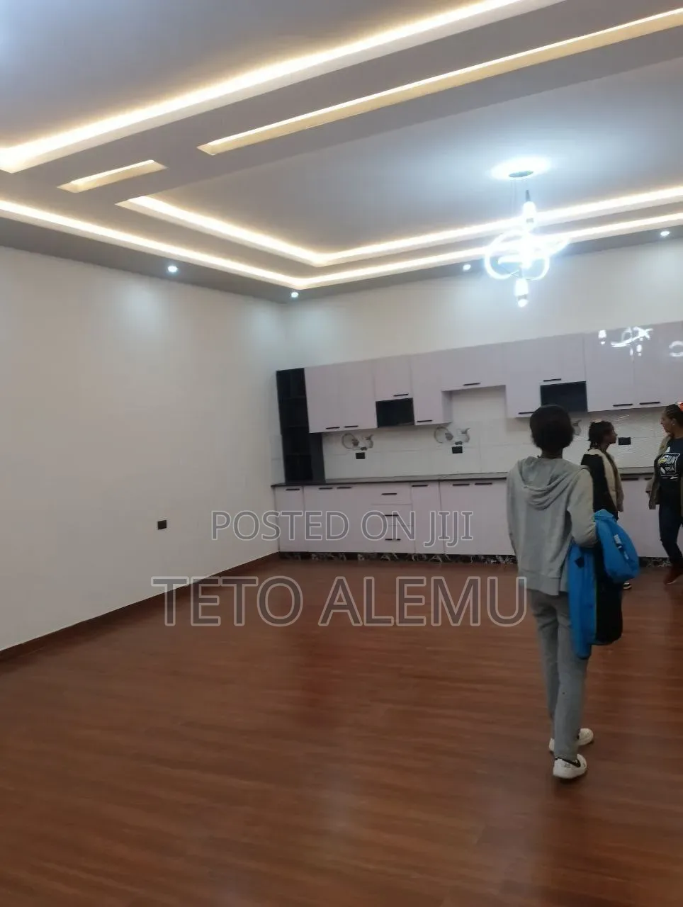7bdrm House in ለሽያጭ የቀረበ 150 ካሬ ቦታ, Bole for sale