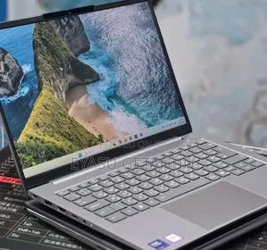 New Laptop Lenovo ThinkBook 13 16GB Intel Core Ultra 7 SSD 512GB