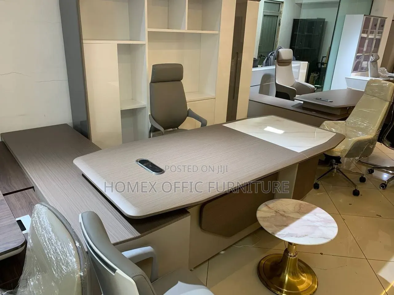 Elegant Managerial Desk |የቢሮ ጠረጴዛ
