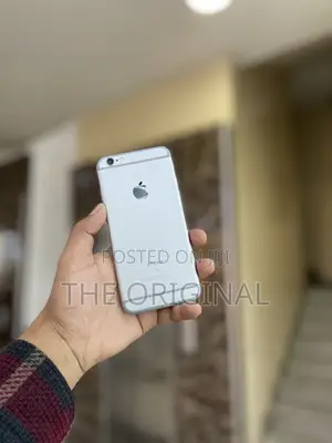 Apple iPhone 6s 32 GB Silver