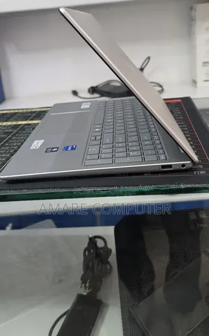 New Laptop HP Stream Notebook 16GB Intel Core i7 SSD 1T