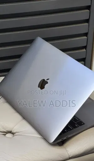 New Laptop Apple MacBook Pro 2019 16GB Intel Core i5 SSD 512GB