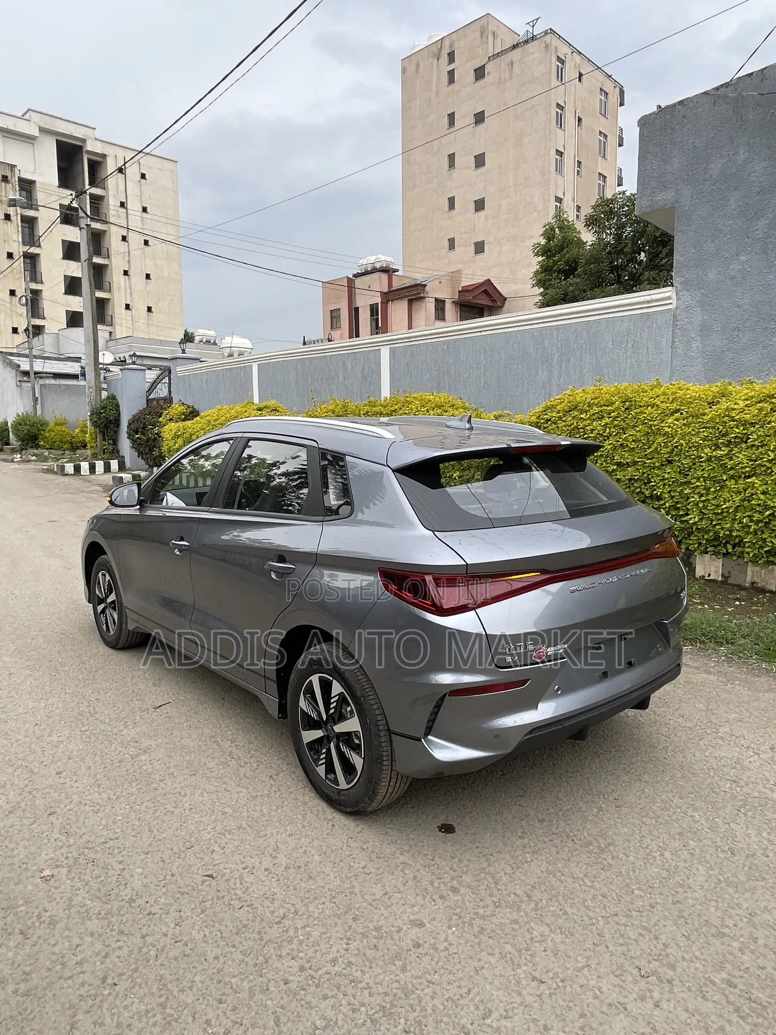 BYD E2 43 kWh 94 hp FWD 2025 Gray