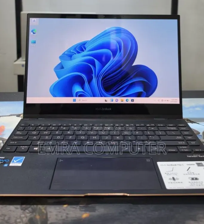 New Laptop Asus 16GB Intel Core i7 SSD 512GB