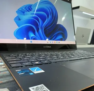 New Laptop Asus 16GB Intel Core i7 SSD 512GB