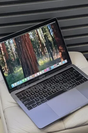 New Laptop Apple MacBook Pro 2019 16GB Intel Core i7 SSD 512GB