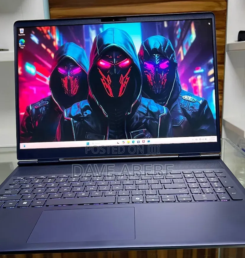 New Laptop Alienware X16 r1 32GB Intel Core Ultra 9 SSD 1T