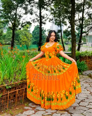 ለአዲስ ዓመት የተዘጋጁ ኦሬንጅ የኣደይ ኣበባ ሺፎኖች