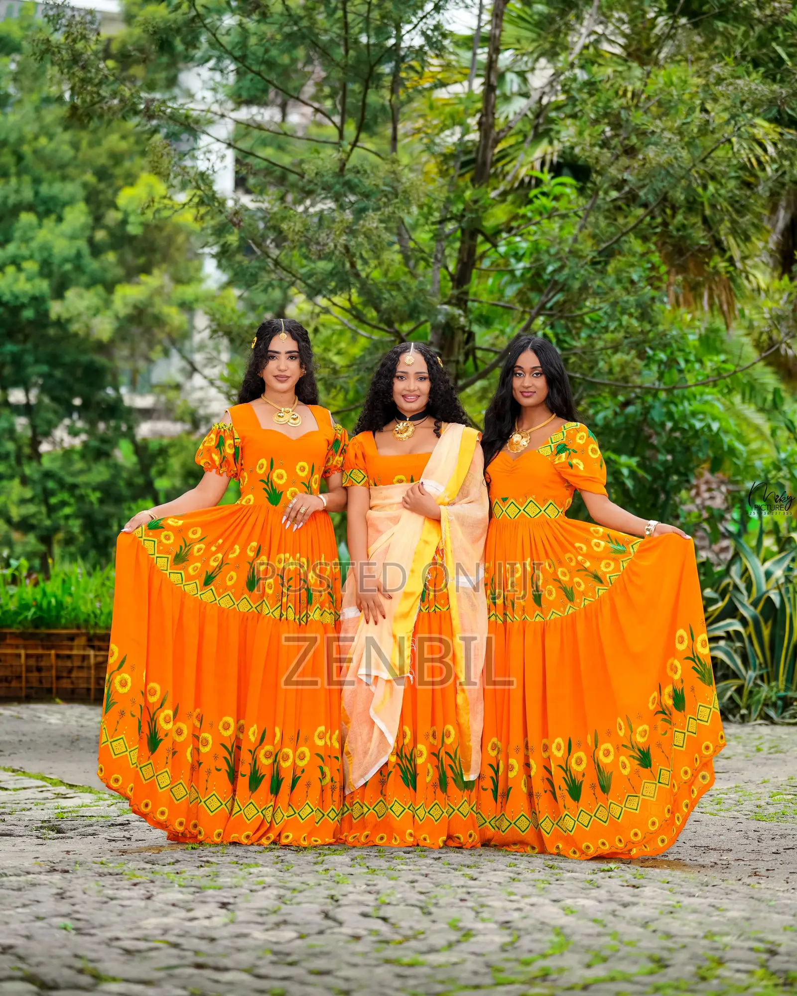 ለአዲስ ዓመት የተዘጋጁ ኦሬንጅ የኣደይ ኣበባ ሺፎኖች