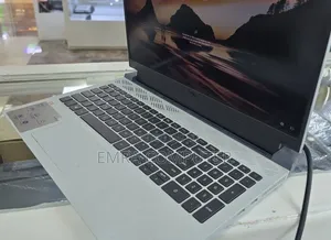 New Laptop Dell 16GB Intel Core i7 SSD 512GB
