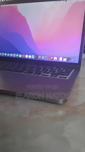Laptop Apple MacBook Pro 2017 8GB Intel Core i5 SSD 256GB